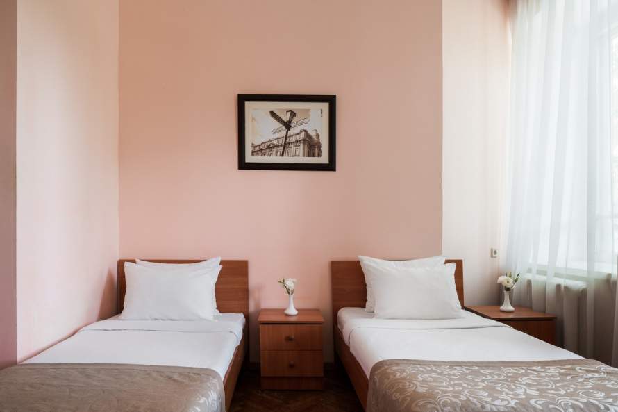 Rooms Economy Double, Hotel Tsentralnaya